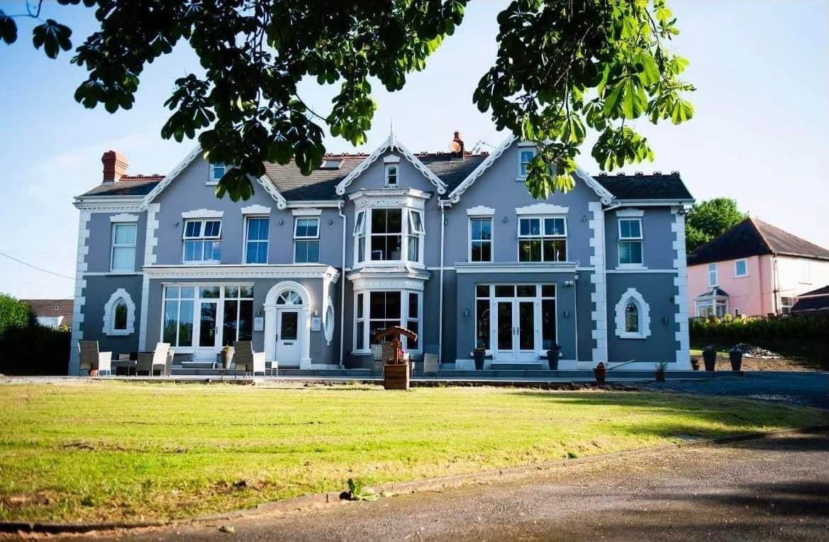 Llwyn Country House - Venue - Carmarthenshire